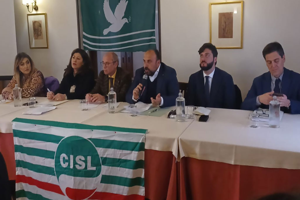 CISL-MAGNA-GRAECIA-UFFICIO-VERTENZE_b5c36.jpg