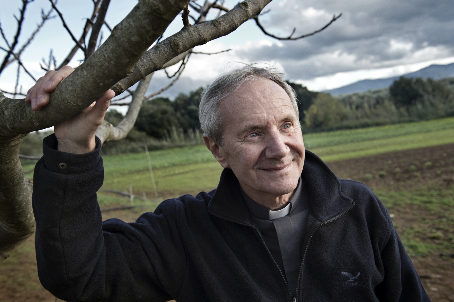 Premio Solidariet Nello Vincelli A Don Giacomo Panizza A Salice Il