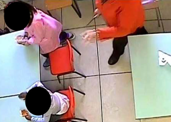 Prendono bambini a schiaffi, sospese due maestre nel cosentino Prendono bambini a schiaffi, sospese due maestre nel cosentino