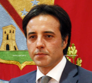 <b>armando-chirumbolo</b>.jpg - armando-chirumbolo