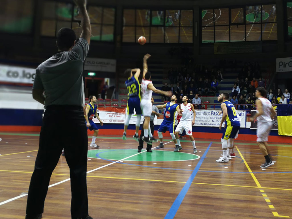 Prima Sconfitta Per Basket Lamezia Finisce 68 61 Contro Bim Bum Rende