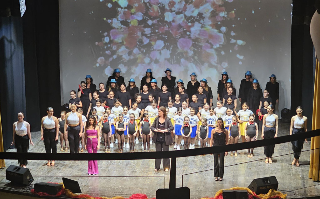 Lamezia Saggio Di Fine Anno Al Teatro Costabile Per La Febri Dance