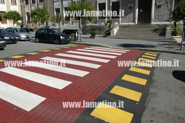 Lamezia: Lavori nuova segnaletica stradale dal centro alla periferia - il