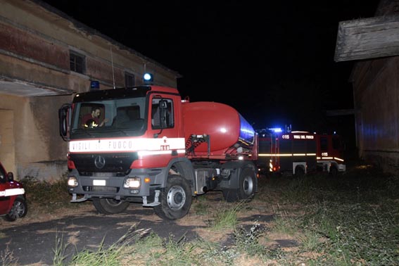 Lamezia Vasto Incendio Lambisce Ex Zuccherificio Il Lametino It