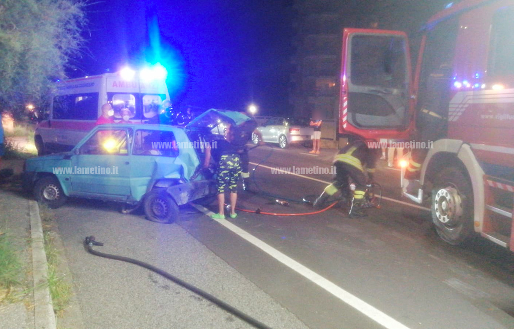 Incidente Stradale Nella Notte Sulla Ss A Nocera Terinese Due Feriti