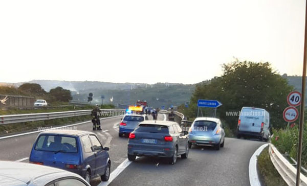 Perde Il Controllo Dell Auto Sulla SS280 Verso Lamezia Ferito Il