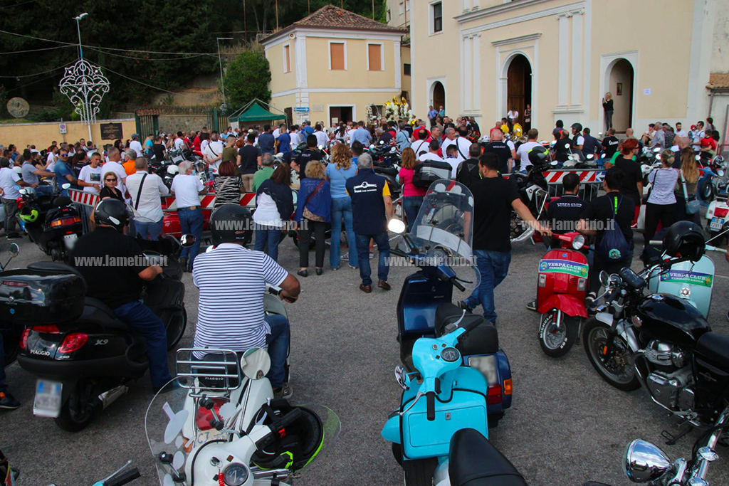 Lamezia Si Rinnova Il Tradizionale Vespa E Moto Raduno In Onore Di