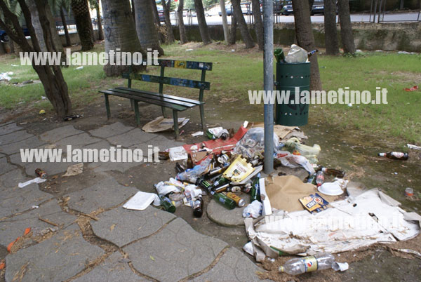 Lamezia Ancora Degrado E Atti Vandalici In Parco Via Bernadette