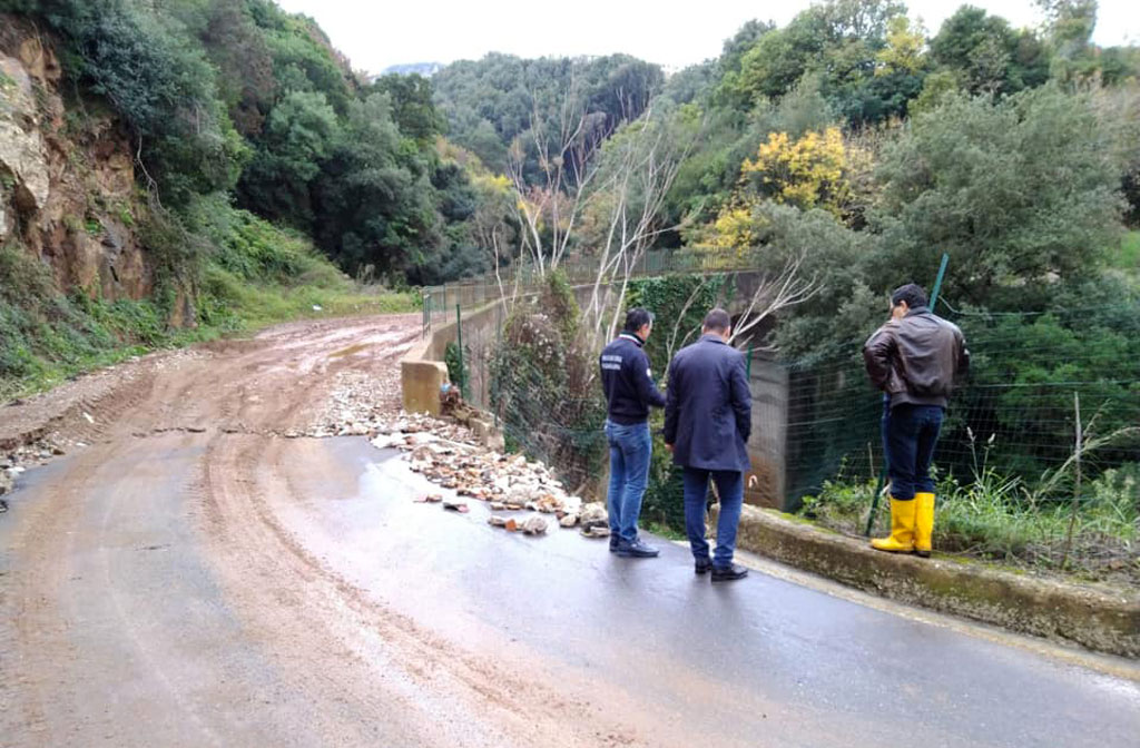 Maltempo Lavoro Su Frane E Smottamenti A San Pietro A Maida Chiusa