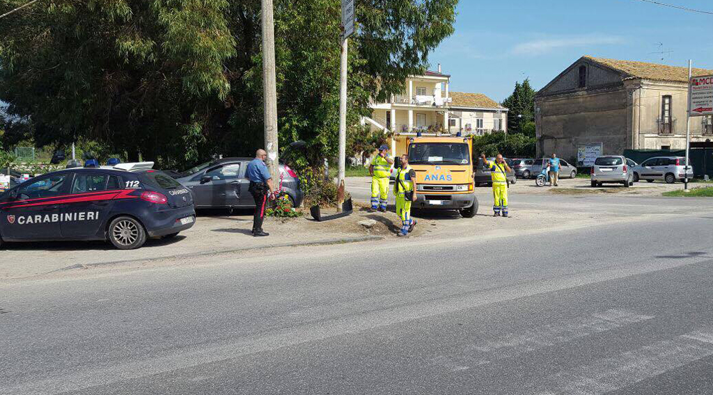 Incidente Sulla Ss A Sellia Marina Feriti Lievi Il Lametino It