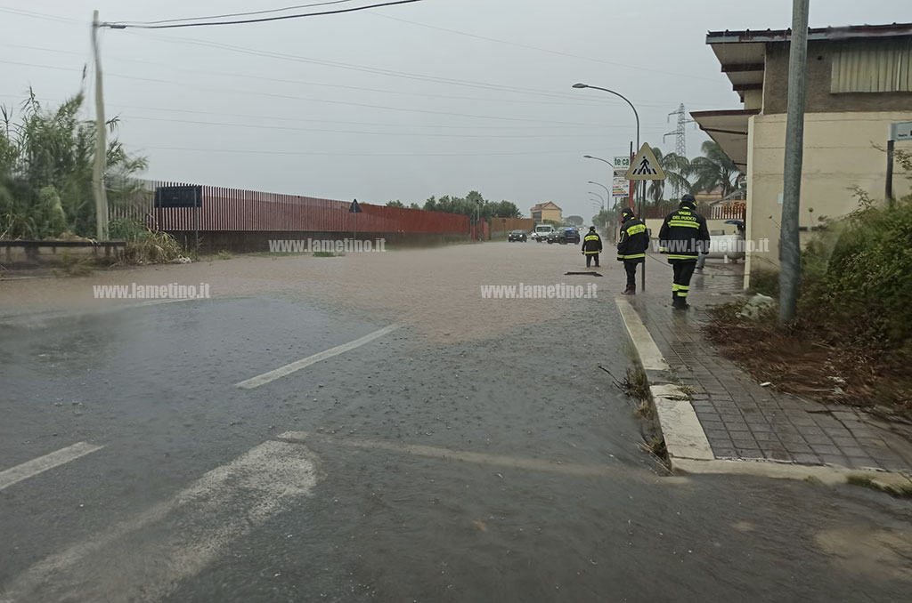 Forte Temporale Su Lamezia Pioggia E Grandine Disagi Il Lametino It