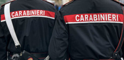 carabinieri-divisa25_365d7_19b60_5bbd8.jpg