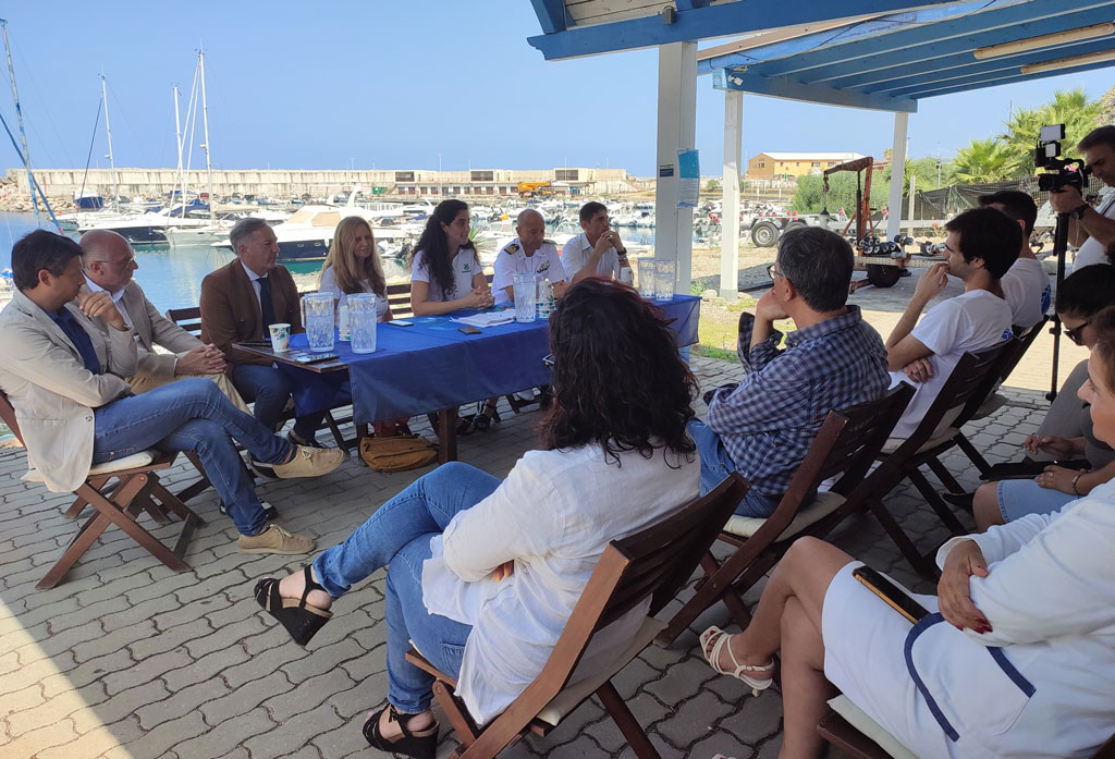 Conferenza-stampa-presentazione-dati-Calabria_Goletta-Verde_734ef.jpg