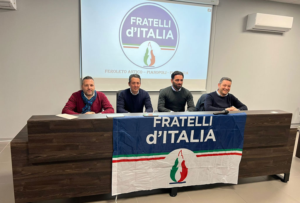 Foto-congresso-cittadino-di-Fratelli-dItalia---Feroleto-Antico-Pianopoli-e-Platania_c044e.jpg