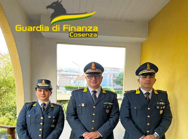 Cambio Del Comando Della Tenenza Scalea: Alfonso Varchetta Subentra Al ...