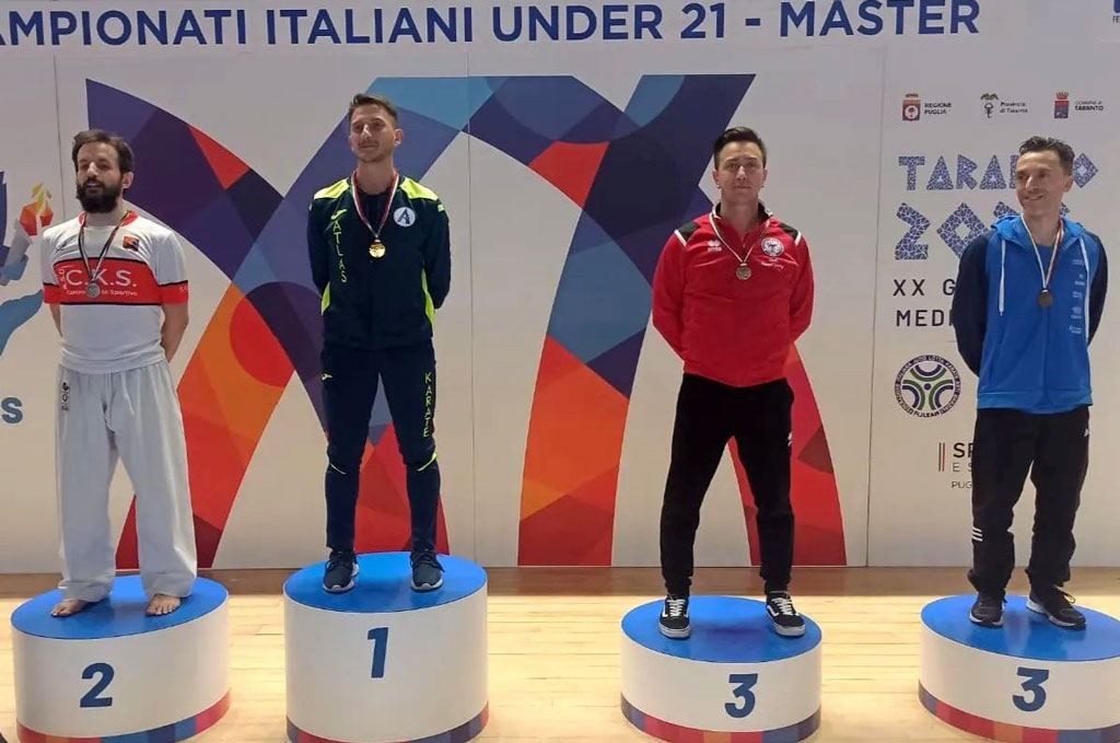 MEDAGLIA-DI-BRONZO-PER-MANUEL-LESTINGI-AI-CAMPIONATI-ITALIANI-MASTER-DI-KARATE_e141d.jpg