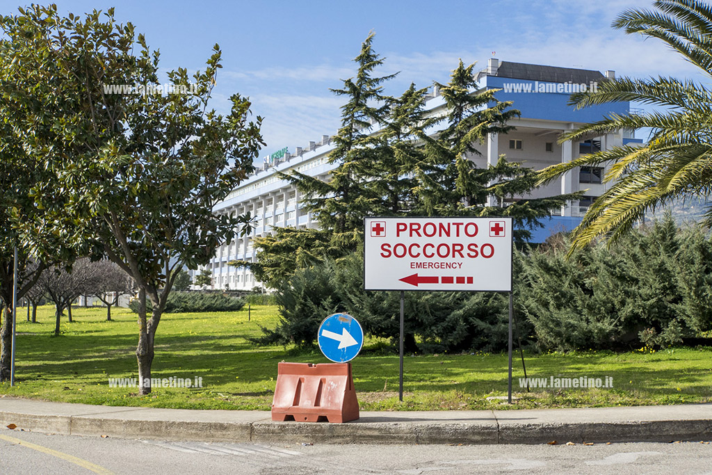 Ospedale-Pronto-Soccorso-Lamezia-2016_94fae_14c12_afda6_b111d.jpg