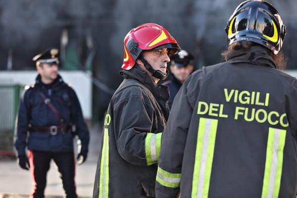 Vigili-del-fuoco_carabinieri_af980.jpg