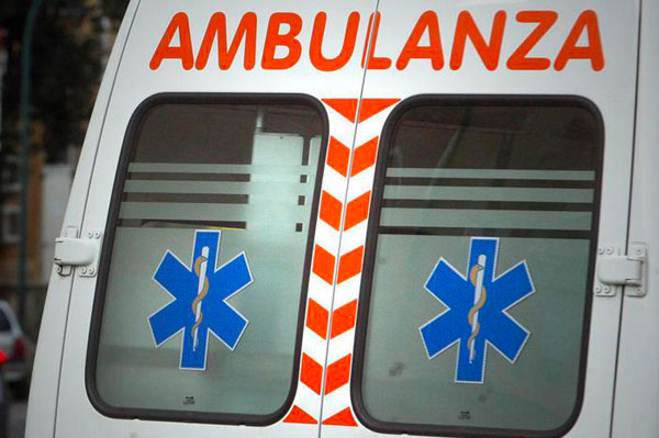 ambulanza-118-foto-dietro_b40cc_ef6ae_78348_f6975_e3cd8.jpg