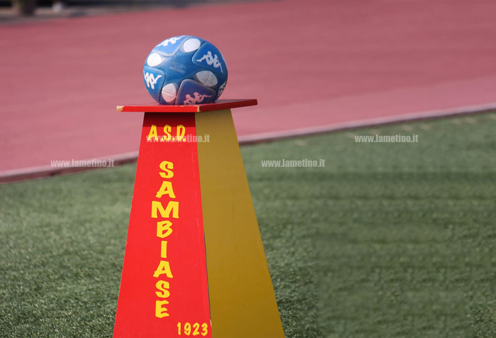 asd-sambiase-2023-pallone-foto-00-83ec394f6356_00ffb_4928d.jpg