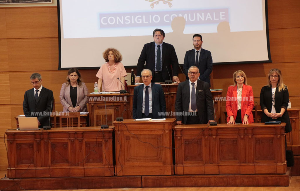 cosiglio-comunale-lamezia-3624-at-11.22.42_39ef0.jpg