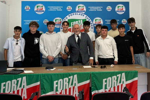 forza-italia-giovani_b0ef9.jpg