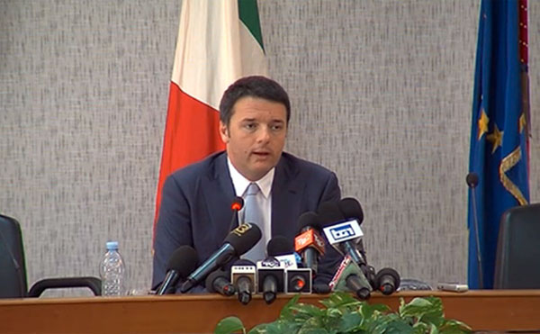 matteo-renzi-scalea-conferenza-stampa.jpg