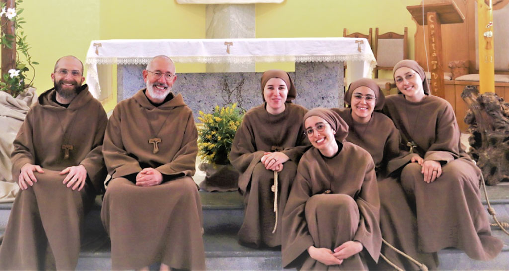 missionari-2024-11-18-alle-18.47.23_d8f83_b00bc.jpg