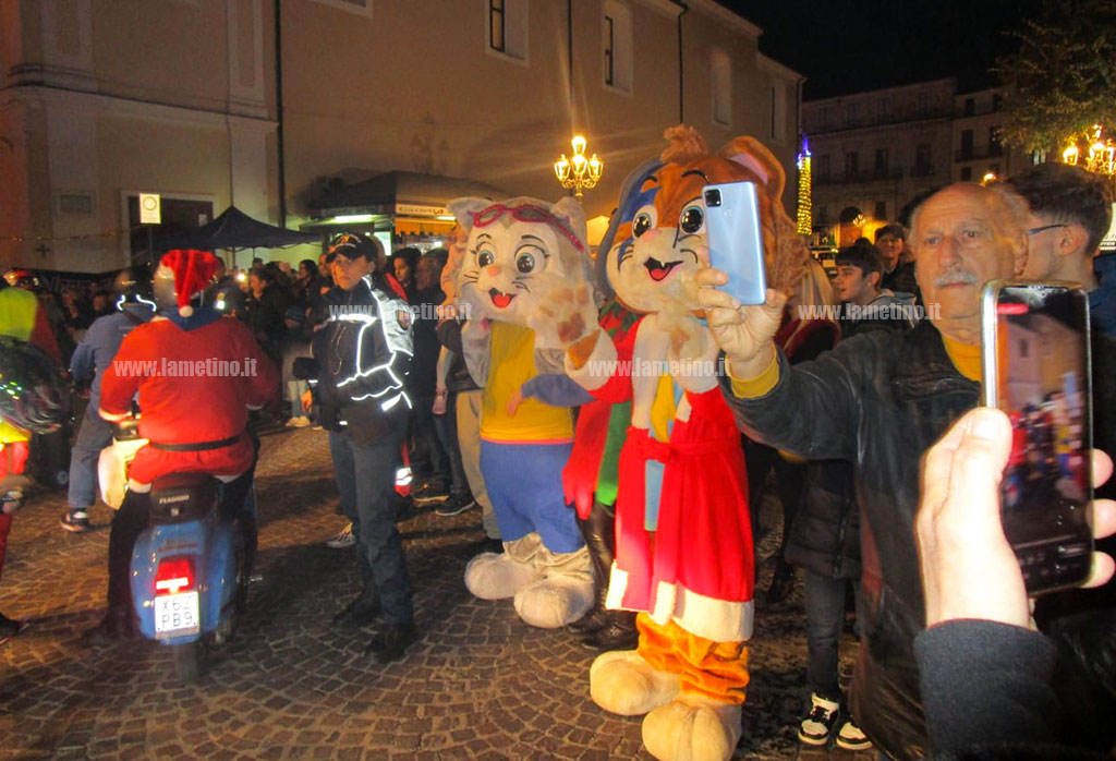 natale-in-centro-mascotte6_2582a.jpg