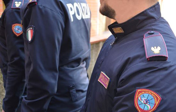 Smantellata Rete Spacciatori A Cosenza, 20 Misure Cautelari - Il ...