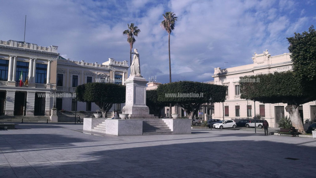 provincia-reggio-prefettura-piazza-Italia-Reggio-Calabria_9e173.jpg