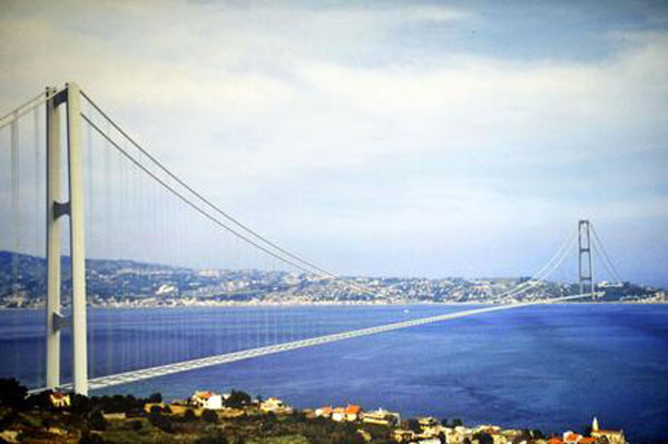 rendering-ponte-stretto-di-messina_87c8d_ee4bf_ecbfc_05a7b_9bf24.jpg