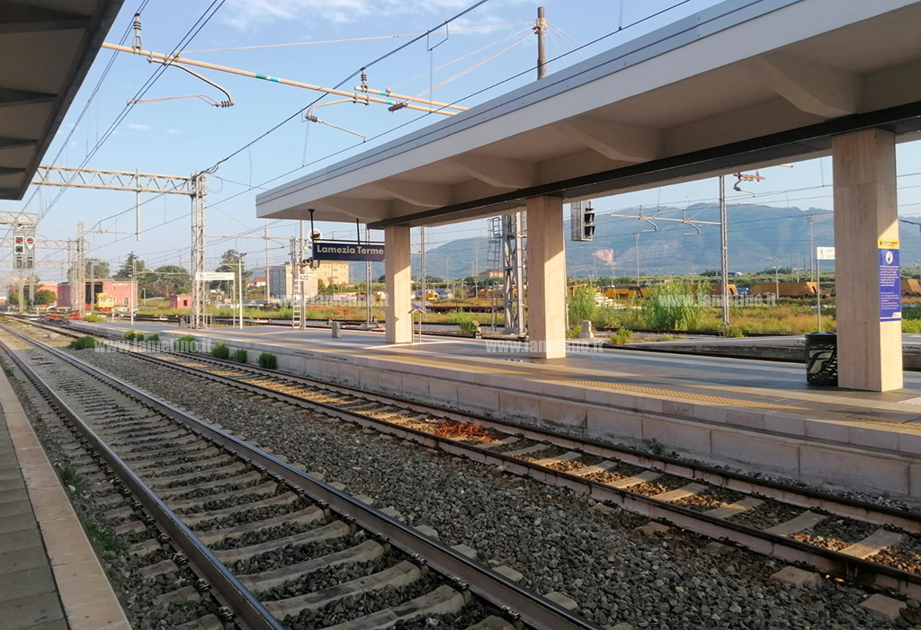 stazione-lamezia-centrale_eaf4d_e94d7_e114d_3d8f0.jpg