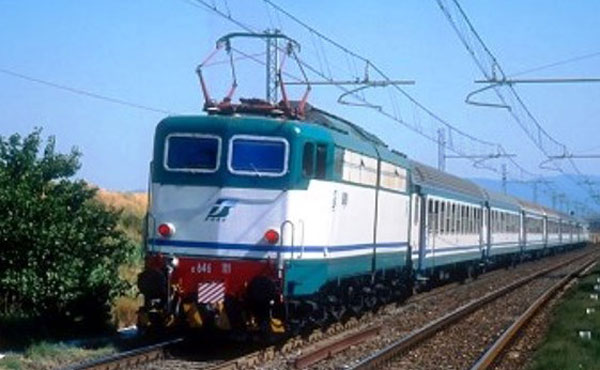 treno-05162018-183400_0eb15_161c0_13cf3.jpg