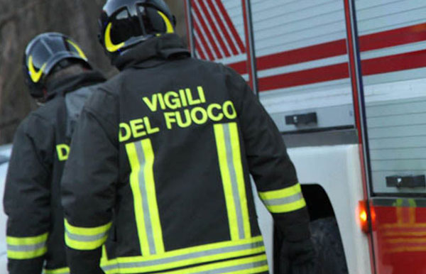 vigili-del-fuoco_archivio_1_545f8_ac213_e52fe_4fd47_6656d_b3881_9fcdd_ae8c2_26bc7_ac232_c0fbf_b32d9_ac1e3_a160b.jpg