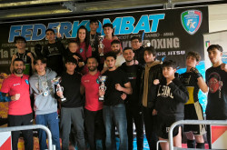 ASD Fight Club Lamezia, quattro ori e un argento al Torneo regionale Federkombat di Vibo Valentia 1000616575_085ff.jpg