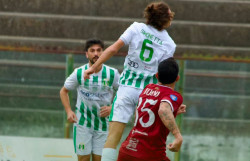 Serie D, la Vigor Lamezia impatta 1-1 ad Acireale 610892960_1161299746216581_7078573954858099988_n_27944.jpg