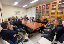 Rilancio della sanità di prossimità e potenziamento ospedale montano, a Soveria Mannelli primo Collegio di Direzione del 2026 Collegio-di-Direzione-Soveria_12-01-2026_01_1a920.jpg