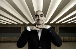 AMA Calabria, annullato il concerto di Nicola Piovani: Elio in scena al Grandinetti il 19 dicembre Elio_60318.jpg