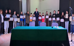 Lamezia, alla scuola secondaria Pitagora premiati gli alunni vincitori dei Giochi Matematici La-premiazione-dei-vincitori_32e5d.jpg