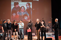 Lamezia, Ricky Portera accende il teatro Grandinetti per “Note di Stelle” al VacaFest 2026 Ricky-Portera-a-Lamezia-Terme5_f2e44.jpg