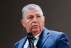 Fori di proiettile su cartelli vicino a casa di testimone di giustizia Pino Masciari Schermata-2026-03-05-alle-14.26.17_4a5fa.jpg