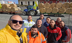 Coldiretti, consegnati carichi di fieno e foraggi ad aziende colpite dall’alluvione Soci-e-funzionari-coldiretti_136e1.jpg