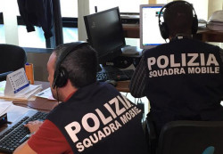 Tentato omicidio a Crotone per motivi di droga, due arresti Squadra-MObile_indagini_489f5.jpg