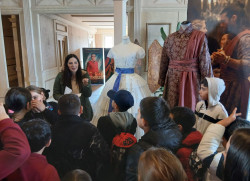 Lamezia, alunni dell’Istituto “Gatti-Manzoni-Augruso” alla scoperta di Sandokan: un viaggio tra cinema e didattica Visita-set-Sandokan1_4ba83.jpg