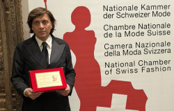 Lo stilista lametino Anton Giulio Grande riceve il premio alla carriera dalla Camera della Moda Svizzera antogiulio6_e0833.jpg
