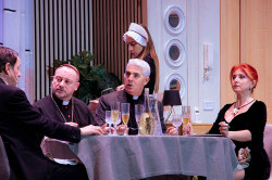 Lamezia, sold out per Vacantiandu Fest: Biagio Izzo conquista il pubblico tra equivoci e risate biagio-izzo-spettacolo-lamezia_b44cf.jpg