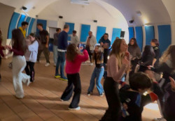 Lamezia, al via al Chiostro i laboratori di Arti Sceniche di "Aps "A Regola D’Arte" cantoUnknown-1_30f52.jpg