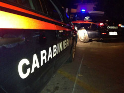 Cadavere su spiaggia nel Cosentino, indagini in corso carabinieri-arresti-notte_c035f.jpg