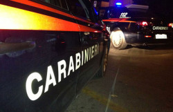 Dramma a Calimera, donna calabrese trovata morta in mare e il figlio senza vita in casa: indagini carabinieri-foto-notte_6577f.jpg